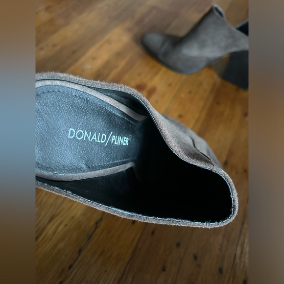 Donald Pliner Valda Block Heel Mule Clog Suede Leather Shoes Size 9.5 M Brown - Picture 6 of 8